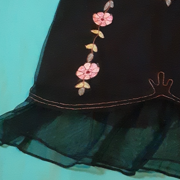 INTUITIONS  BLACK SHEER FLORAL OVERLAY SKIRT, SIZE 12 - Picture 3 of 8